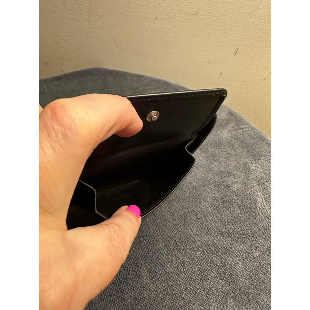 Gucci Black Nylon Monogram Compact Zip - Picture 11 of 13
